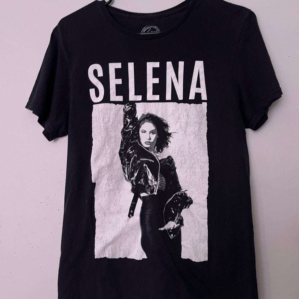 Selena Graphic Black T-Shirt